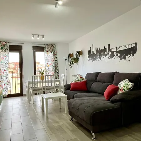 Apartment Puente De La Reina De *